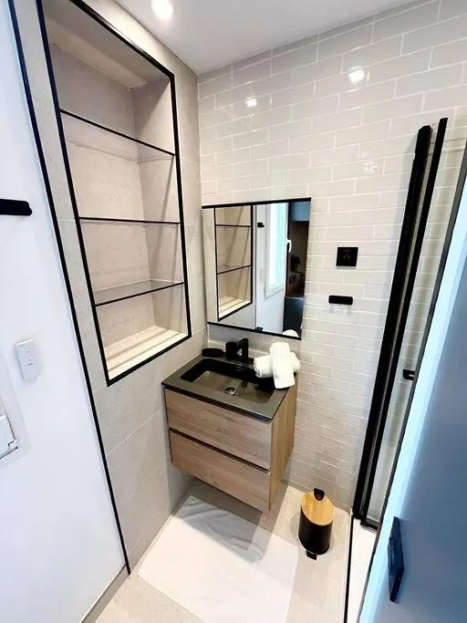 Appartement 4 Pieces Luxueux Cannes 0*,  France