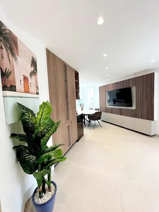 Appartement 4 Pieces Luxueux Канны 0*,  Франция