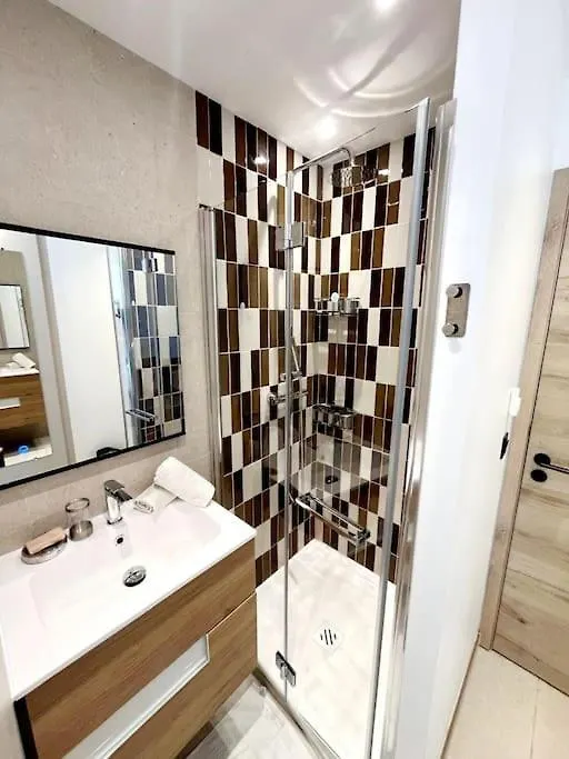 Appartement 4 Pieces Luxueux Cannes 0*,  France